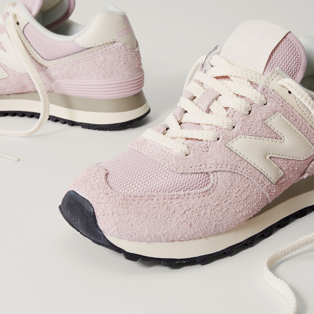 New Balance NB574 Women’s Pink Terry Cloth Retro Runner NEW Sz 8 - Picture 4 of 12